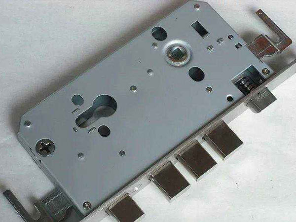 百色市24小时上门开锁公司